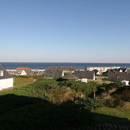 Hues Auert Tharep, 2 *